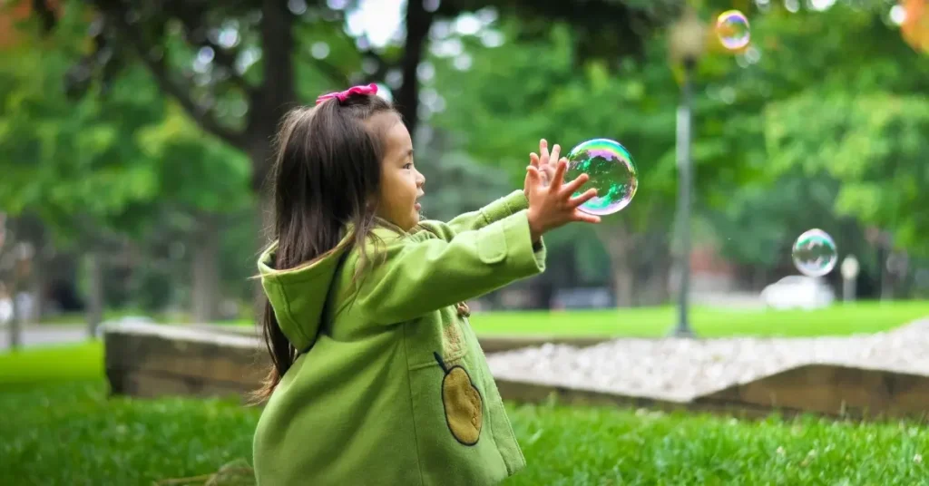 Girl with Air bubble